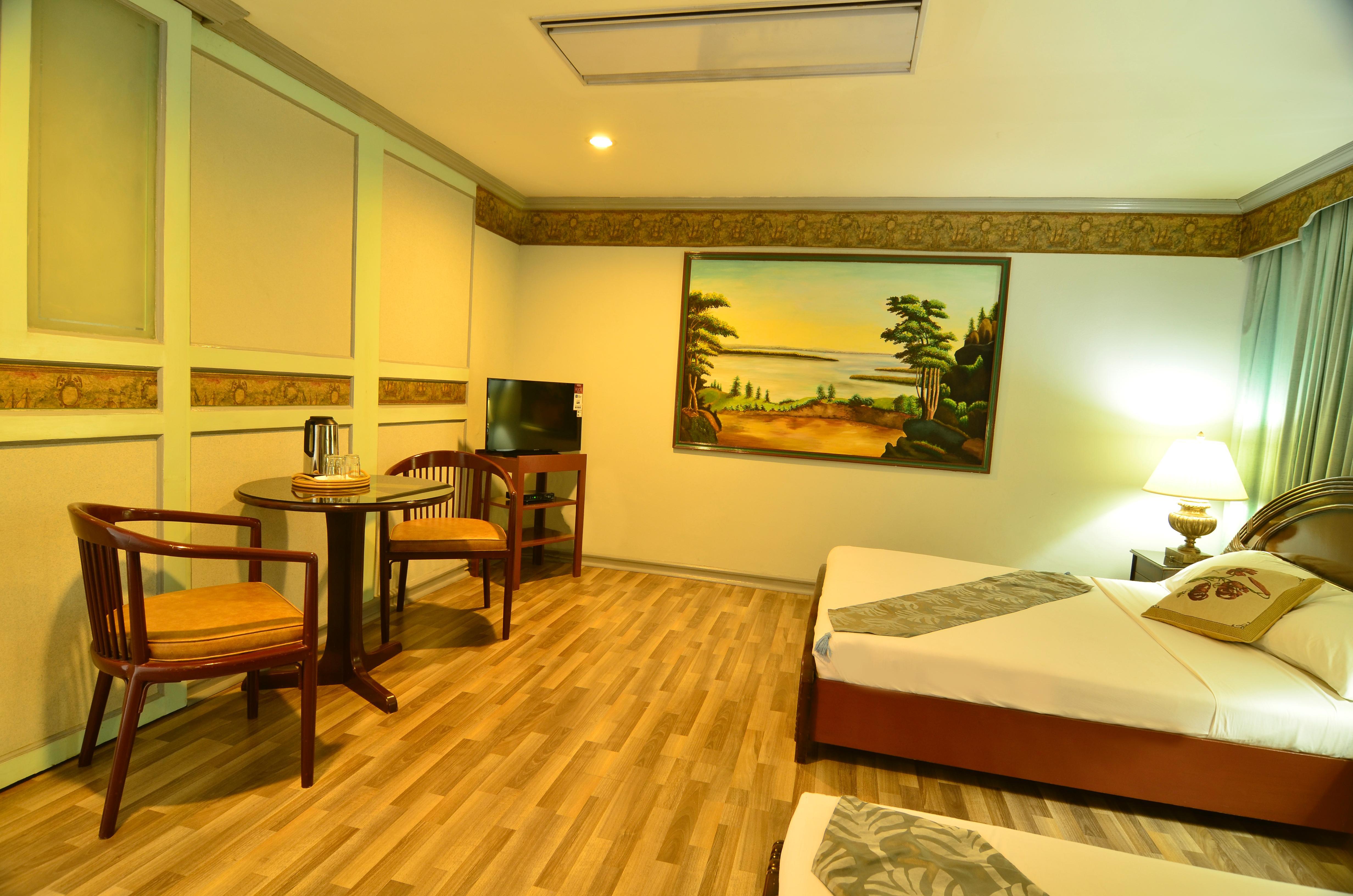 Holiday Plaza Hotel Cebu Ngoại thất bức ảnh