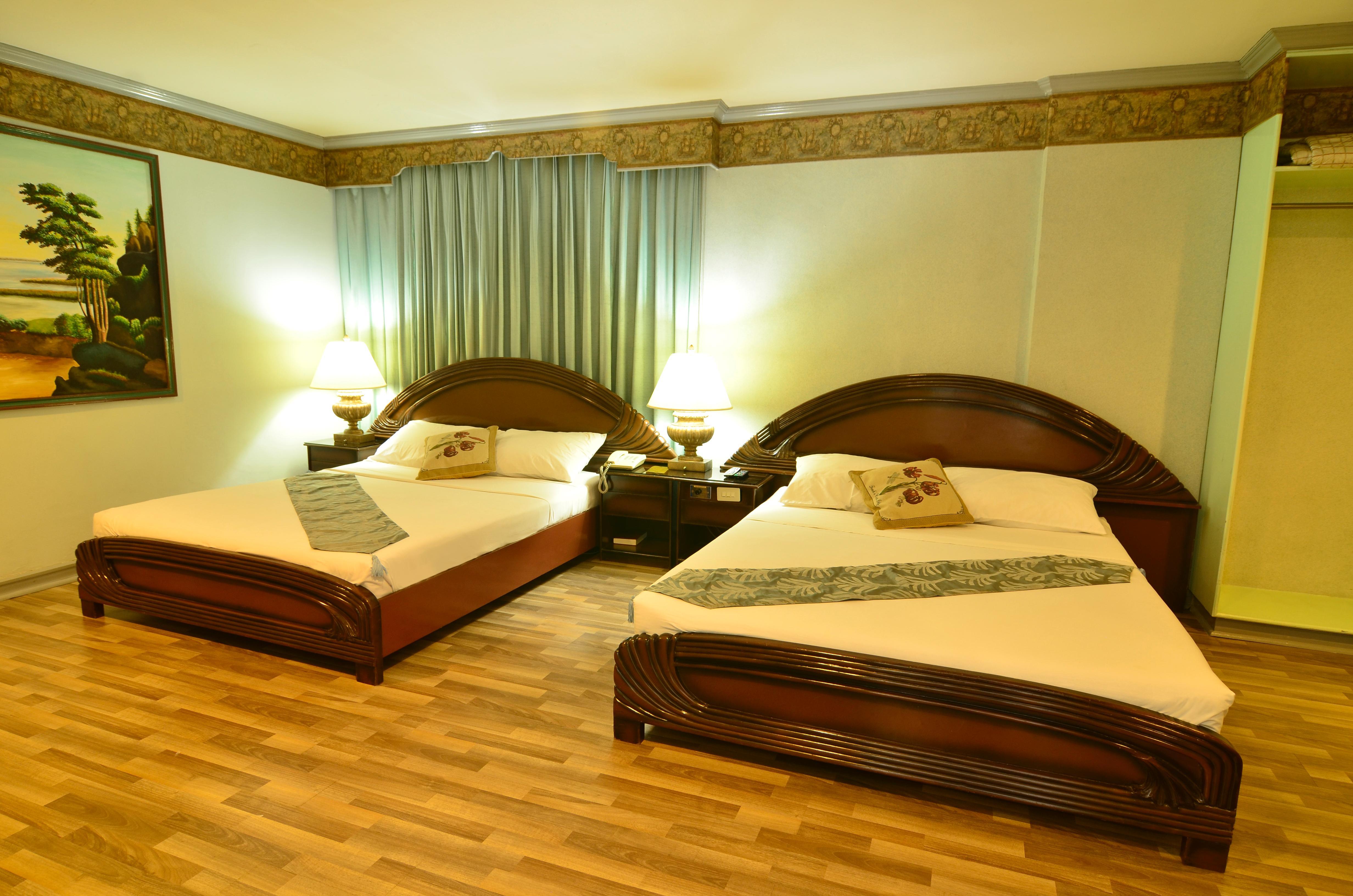 Holiday Plaza Hotel Cebu Ngoại thất bức ảnh