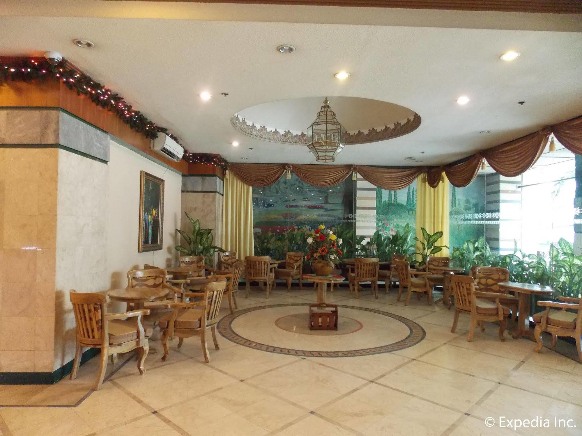 Holiday Plaza Hotel Cebu Ngoại thất bức ảnh